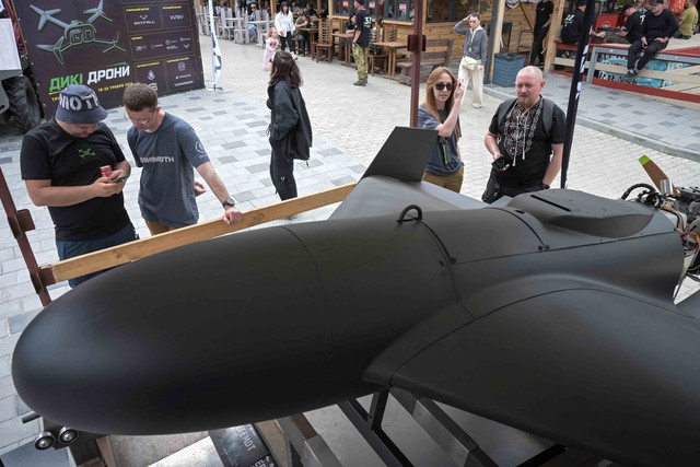Ukraine đột ph&aacute; th&ecirc;m ưu thế chiến sự nhờ UAV- Ảnh 1.