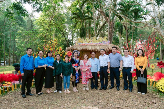 Hành trình đổi thay cuộc sống của nữ công nhân cao su - Ảnh 1.