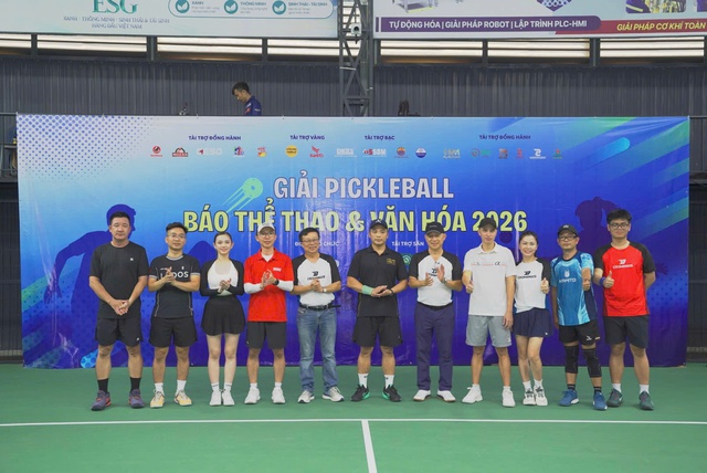 Tranh tài sôi nổi giải pickleball Báo Thể thao & Văn hóa 2026- Ảnh 5. Tranh tài sôi nổi giải pickleball Báo Thể thao & Văn hóa 2026- Ảnh 5.