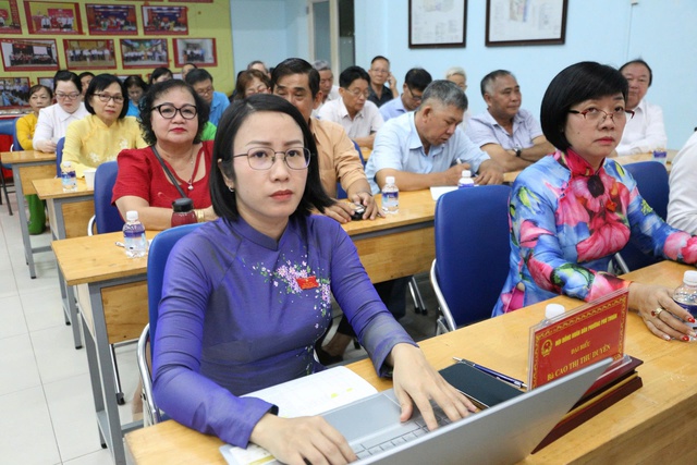 TP.HCM: HĐND phường Phú Thuận thông qua đề án sắp xếp khu phố - Ảnh 2.