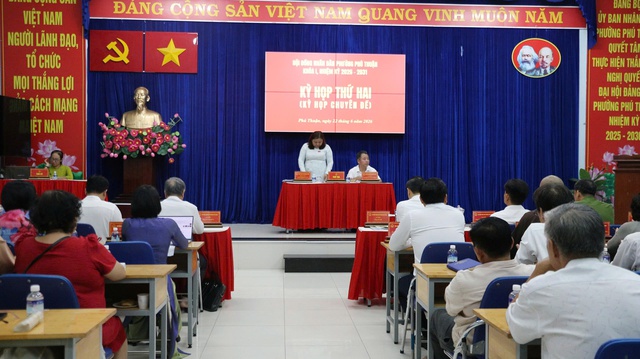TP.HCM: HĐND phường Phú Thuận thông qua đề án sắp xếp khu phố - Ảnh 1.
