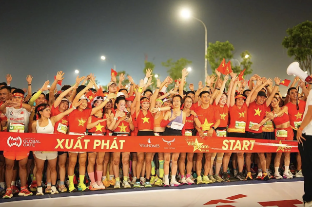 15.000 VĐV tham gia giải chạy 'Việt Nam t&ocirc;i đ&oacute;' tr&ecirc;n cung đường tuyệt đẹp- Ảnh 3.