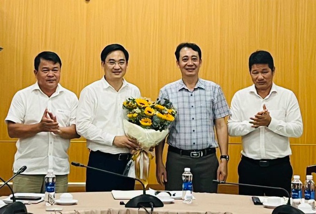 Hiệu trưởng Trường đại học Đồng Nai về l&agrave;m Gi&aacute;m đốc Sở GD-ĐT th&agrave;nh phố Đồng Nai - Ảnh 1.