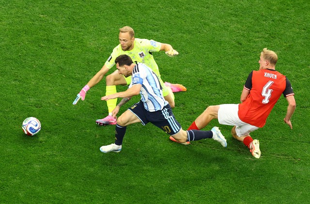 Truyền thông Anh ‘dìm’ đội tuyển Argentina, tuyên bố cho Messi 'ngủ quên' ở bán kết- Ảnh 2.