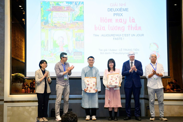 Xuất bản &lsquo;Nhất mộng trường xu&acirc;n&rsquo;, giải nh&igrave; s&aacute;ng t&aacute;c truyện tranh của SV ĐH Duy T&acirc;n - Ảnh 1.