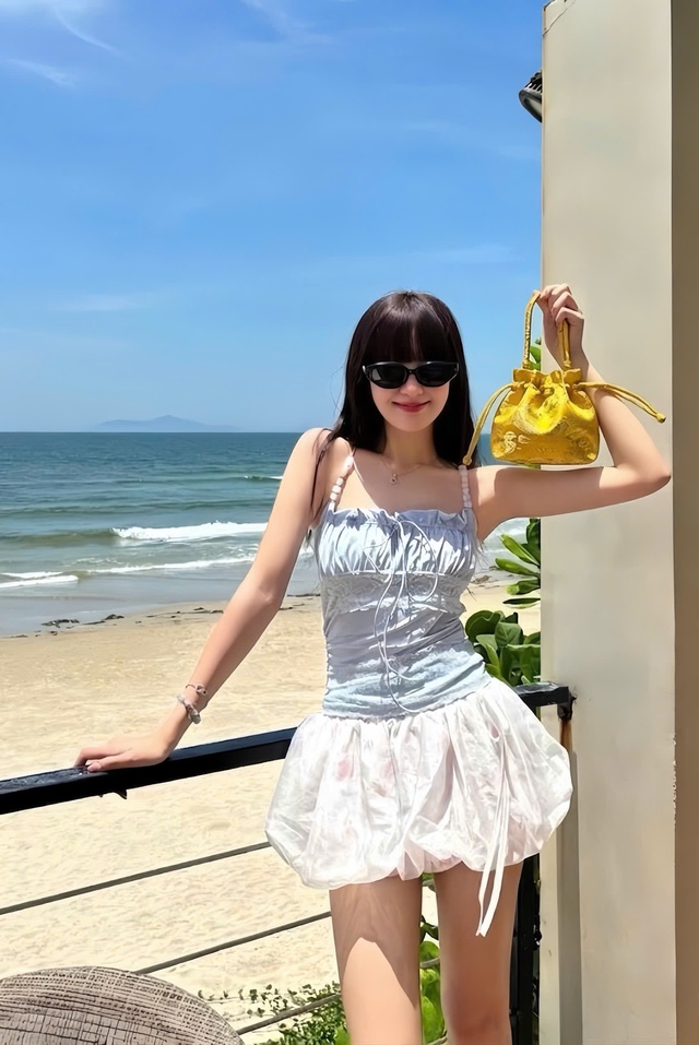 Túi dây rút, phụ kiện giao thoa giữa nét đẹp cổ điển và hiện đại - Ảnh 10.