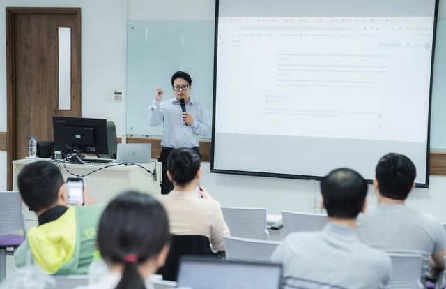 Trường ĐH x&acirc;y dựng m&ocirc; h&igrave;nh đ&agrave;o tạo sau ĐH cho 5 đối tượng - Ảnh 1.