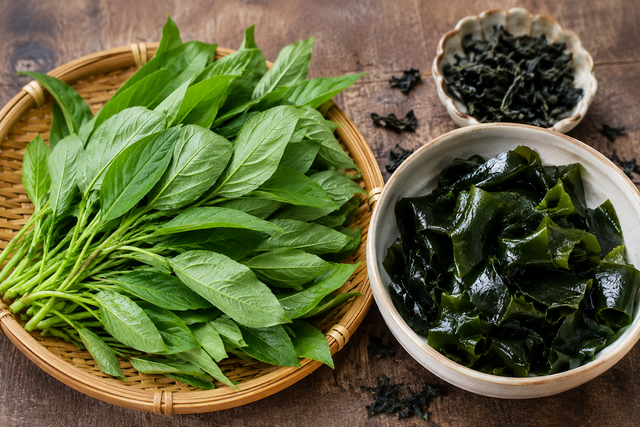Rau đay và rong biển: Nguồn canxi nào phù hợp với bạn? - Ảnh 1.