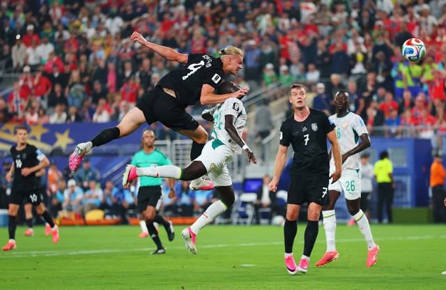 Haaland tỉnh queo, 'mặc kệ' nếu Na Uy thua Pháp: Lập kỷ lục ăn đứt Messi, Ronaldo, Mbappe- Ảnh 2. Haaland tỉnh queo, 'mặc kệ' nếu Na Uy thua Pháp: Lập kỷ lục ăn đứt Messi, Ronaldo, Mbappe- Ảnh 2.