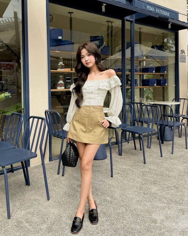 Nâng cấp diện mạo đơn giản nhờ sức hút từ trang phục kaki- Ảnh 8. Nâng cấp diện mạo đơn giản nhờ sức hút từ trang phục kaki- Ảnh 8.