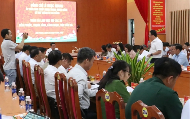 Cấp xã quá tải sau phân cấp, nhiều địa phương kiến nghị bổ sung nhân lực - Ảnh 1.
