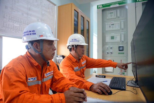 Bộ ảnh dự thi: Ngành điện TP.HCM tiên phong chuyển đổi số - Ảnh 4.