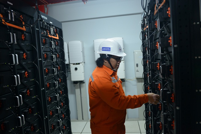Bộ ảnh dự thi: Ngành điện TP.HCM tiên phong chuyển đổi số - Ảnh 2.