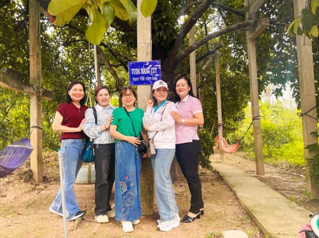 C&ugrave; lao Phong Nẫm kh&ocirc;ng chỉ độc lạ măng cụt 100 tuổi- Ảnh 3.