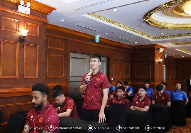 Chủ tịch VFF Trần Quốc Tuấn nói cực hay với đội tuyển Việt Nam, đặt ra mục tiêu ‘khủng’: Đó là…- Ảnh 2. Chủ tịch VFF Trần Quốc Tuấn nói cực hay với đội tuyển Việt Nam, đặt ra mục tiêu ‘khủng’: Đó là…- Ảnh 2.