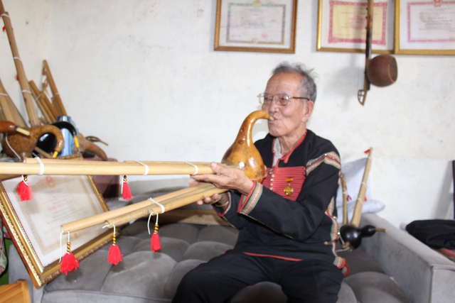 Báu vật của buôn làng Ê Đê ở Buôn Mê Thuột- Ảnh 4. Báu vật của buôn làng Ê Đê ở Buôn Mê Thuột- Ảnh 4.