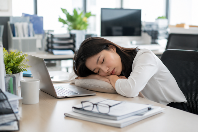 Ăn trưa xong ngủ liền có tốt hay phải đợi bao lâu? - Ảnh 1.