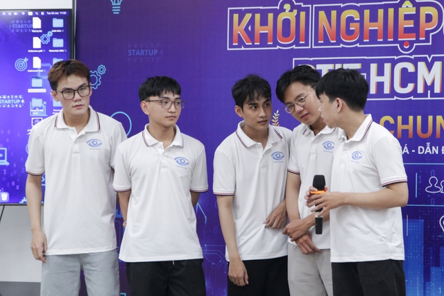 Dùng AI giúp giảm nguy cơ mắc bệnh về mắt, sinh viên giành giải nhất khởi nghiệp - Ảnh 1.