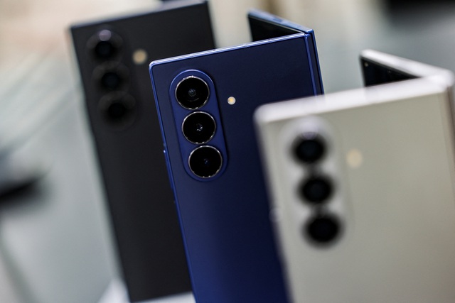 Những điều tuyệt đối kh&ocirc;ng n&ecirc;n l&agrave;m nếu đang d&ugrave;ng điện thoại Samsung - Ảnh 1.
