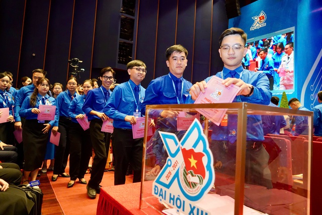 Bầu nhiều nhân sự Ban Chấp hành T.Ư Đoàn khóa XIII - Ảnh 3.