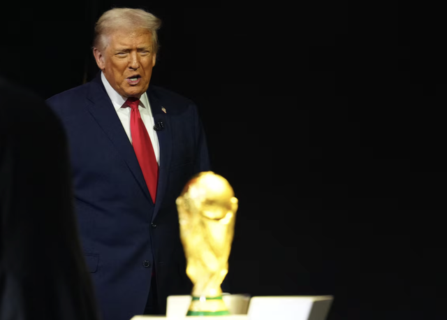 Tổng thống Trump v&agrave; Chủ tịch FIFA Infantino sẽ c&ugrave;ng trao c&uacute;p v&ocirc; địch World Cup 2026   - Ảnh 1.