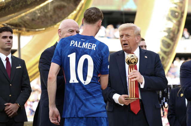 Tổng thống Trump v&agrave; Chủ tịch FIFA Infantino sẽ c&ugrave;ng trao c&uacute;p v&ocirc; địch World Cup 2026   - Ảnh 2.