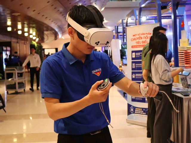 Dấu ấn đổi mới s&aacute;ng tạo qua lăng k&iacute;nh khoa học, c&ocirc;ng nghệ - Ảnh 2.