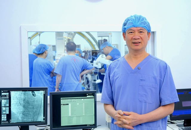 Nguy cơ nhồi máu cơ tim do cảm xúc mạnh từ những trận bóng kịch tính- Ảnh 1. Nguy cơ nhồi máu cơ tim do cảm xúc mạnh từ những trận bóng kịch tính- Ảnh 1.