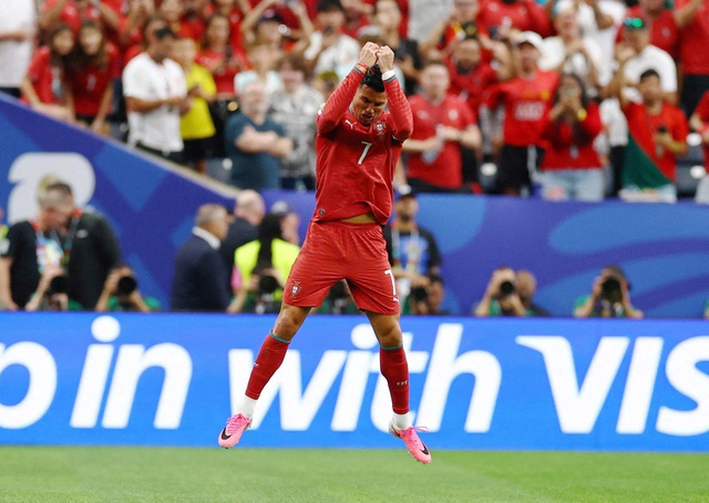Ronaldo đã bật công tắc cỗ máy chinh phục- Ảnh 1.