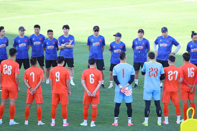 Quang Hải nói rất hay và hóm hỉnh về Tài Lộc, bật mí cách cùng đồng đội xem World Cup- Ảnh 4.