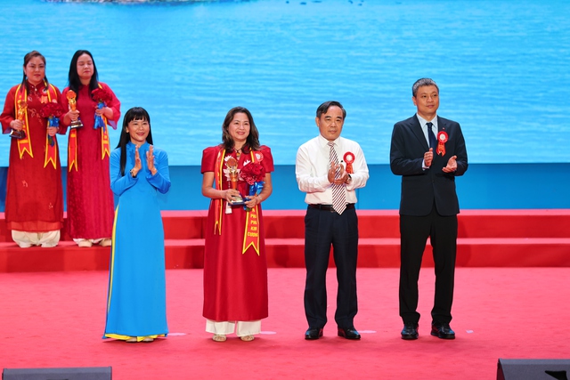 Yến s&agrave;o Kh&aacute;nh H&ograve;a tăng 'l&aacute; chắn' chống h&agrave;ng giả - Ảnh 4.