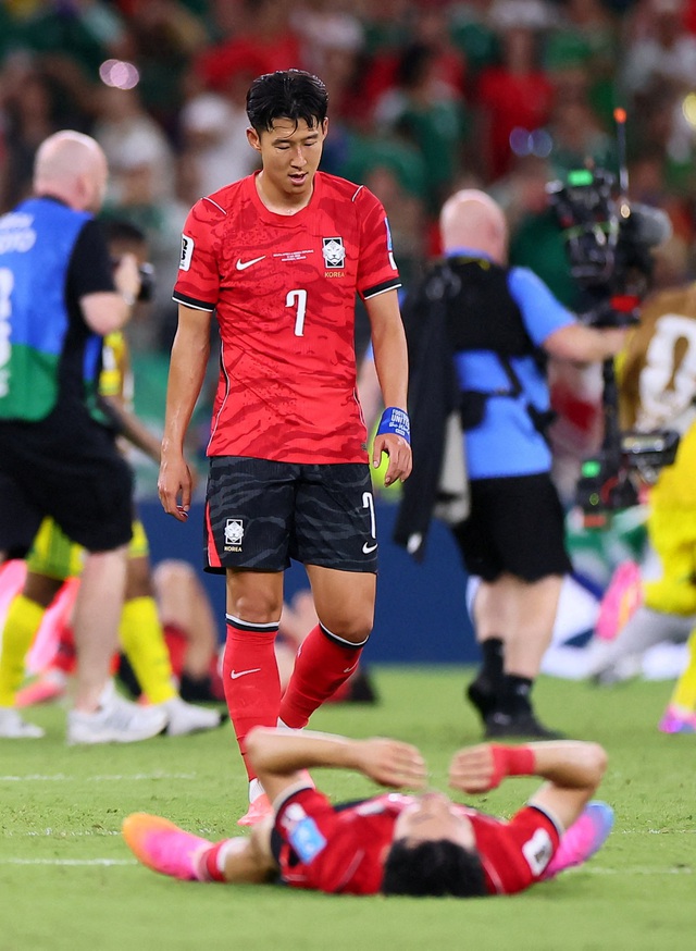 Son Heung-min v&agrave; đội tuyển H&agrave;n Quốc phải chờ v&eacute; vớt, b&aacute;o ch&iacute; xứ kim chi thất vọng n&atilde;o nề- Ảnh 4.