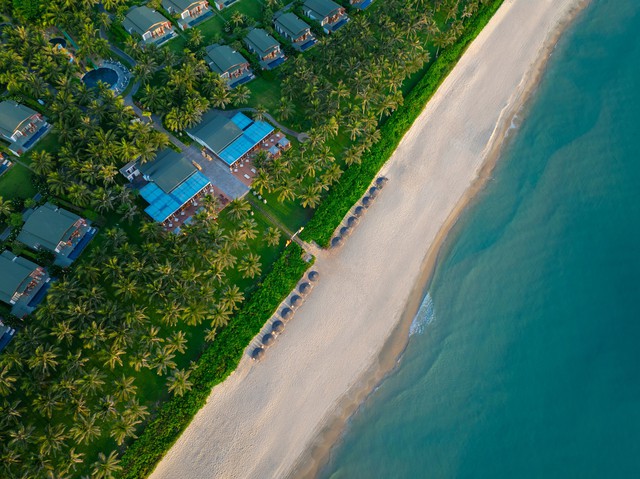 V&igrave; sao du kh&aacute;ch đổ về Ph&uacute; Quốc, Hạ Long, Ninh V&acirc;n Bay v&agrave; Cam Ranh?- Ảnh 13.