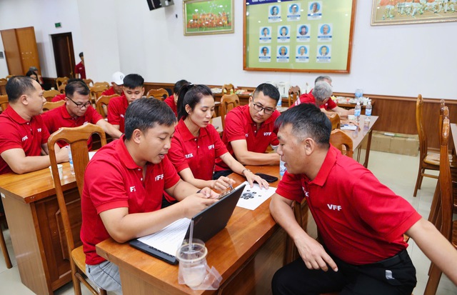 FIFA chỉ ra hướng ph&aacute;t triển b&oacute;ng đ&aacute; phong tr&agrave;o Việt Nam- Ảnh 4.