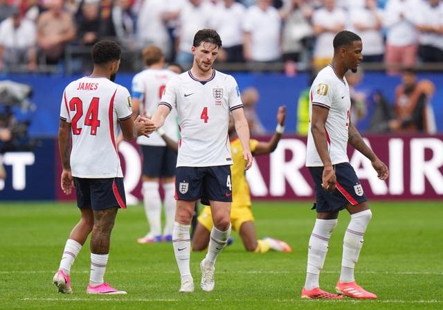 Declan Rice g&acirc;y lo lắng cho đội tuyển Anh, HLV Tuchel cho cầu thủ đi chơi golf - Ảnh 1.