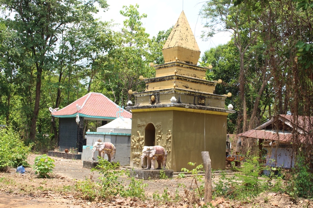 Nghĩa địa của vua v&agrave; những chiến binh săn voi ở Bu&ocirc;n Đ&ocirc;n- Ảnh 2.