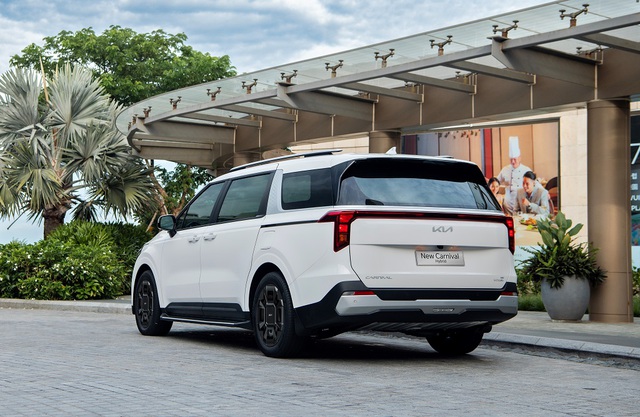 KIA Carnival Hybrid c&oacute; th&ecirc;m bản &lsquo;gi&aacute; mềm&rsquo; tại Việt Nam, chỉ 1,399 tỉ đồng - Ảnh 3.