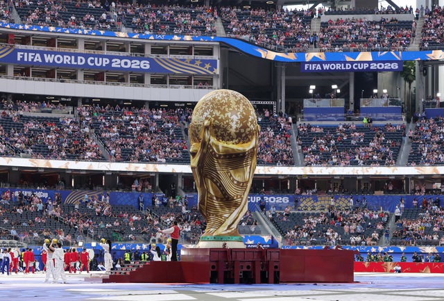 World Cup nới l&ecirc;n 48 đội tuyển: Từ chỗ bị ch&ecirc; &lsquo;tơi tả&rsquo; đến những bất ngờ ngoạn mục- Ảnh 1.