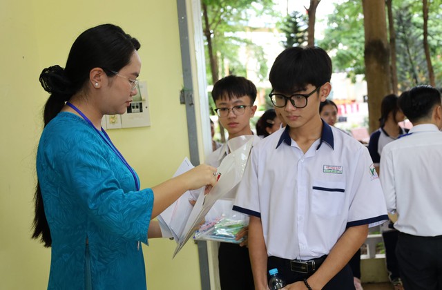 1.269 học sinh C&agrave; Mau tranh 665 suất v&agrave;o hai trường THPT chuy&ecirc;n năm học 2026   - Ảnh 2.