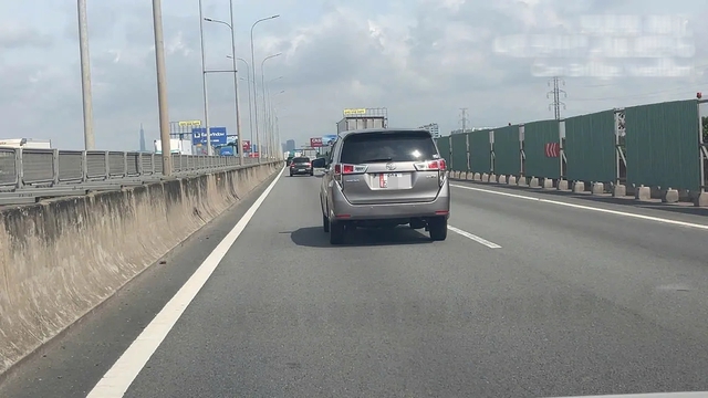 Lỗi nhiều t&agrave;i xế mắc tr&ecirc;n cao tốc, đến khi bị phạt nguội mới ngỡ ng&agrave;ng- Ảnh 3.