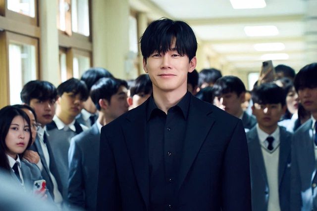 Tại sao 'Teach you a lesson' thống trị bảng xếp hạng Netflix 3 tuần li&ecirc;n tiếp - Ảnh 1.