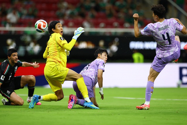Mỹ nh&acirc;n hứng chỉ tr&iacute;ch v&igrave; chồng khiến H&agrave;n Quốc thua ở World Cup   - Ảnh 2.