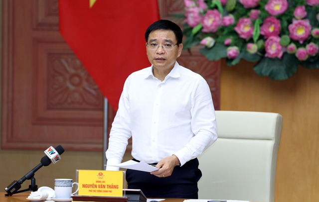 Ph&oacute; thủ tướng: Xử nghi&ecirc;m doanh nghiệp chậm giảm gi&aacute; cước khi gi&aacute; nhi&ecirc;n liệu giảm- Ảnh 1.