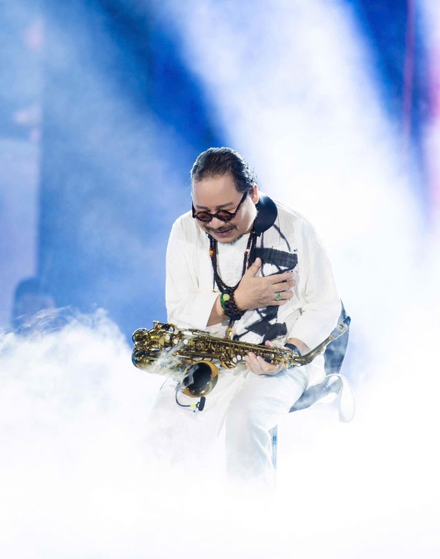 Nghệ sĩ saxophone Trần Mạnh Tuấn: &lsquo;TP.HCM sinh ra t&ocirc;i lần hai&rsquo;- Ảnh 1.