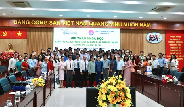 Trầm cảm ở đ&ocirc; thị gia tăng: C&ocirc;ng t&aacute;c x&atilde; hội cần thay đổi c&aacute;ch hỗ trợ - Ảnh 2.