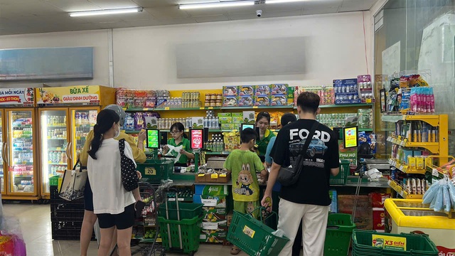 Vừa c&oacute; lương đ&atilde; hết tiền: Người trẻ kh&oacute; tiết kiệm, v&igrave; sao? - Ảnh 5.