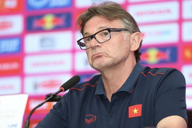 HLV Troussier: 'Nếu Nhật Bản đ&aacute;nh bại Brazil, đ&oacute; sẽ kh&ocirc;ng phải l&agrave; một ph&eacute;p m&agrave;u'- Ảnh 1.