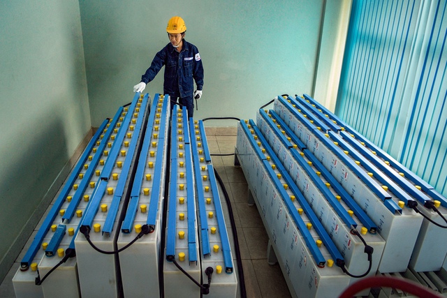 Bộ ảnh dự thi: Kiểm tra thiết bị vận hành trạm biến áp - Ảnh 4.