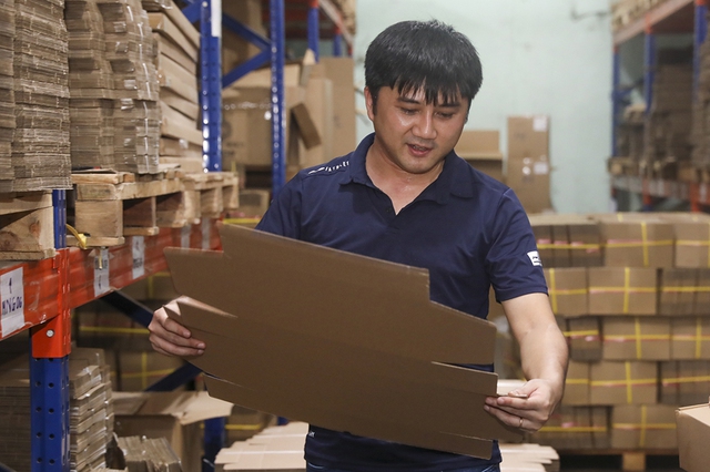 Những chiếc hộp biến h&igrave;nh mang về doanh thu 100 tỉ đồng- Ảnh 2.
