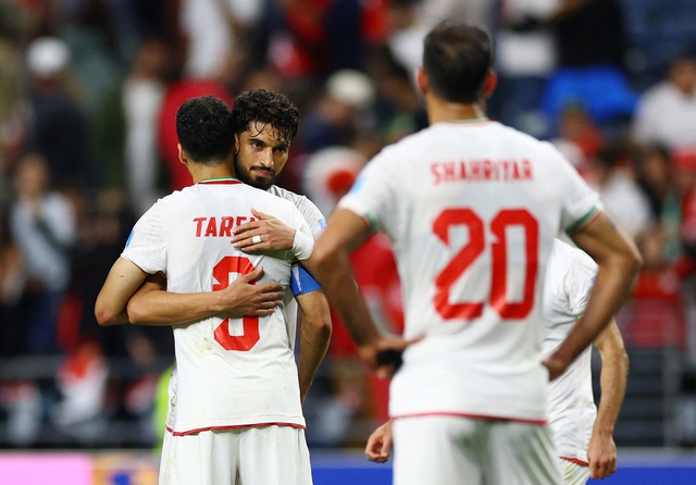 Nửa b&agrave;n ch&acirc;n việt vị oan nghiệt khiến Iran c&oacute; thể lỡ cơ hội lịch sử ở World Cup- Ảnh 4.